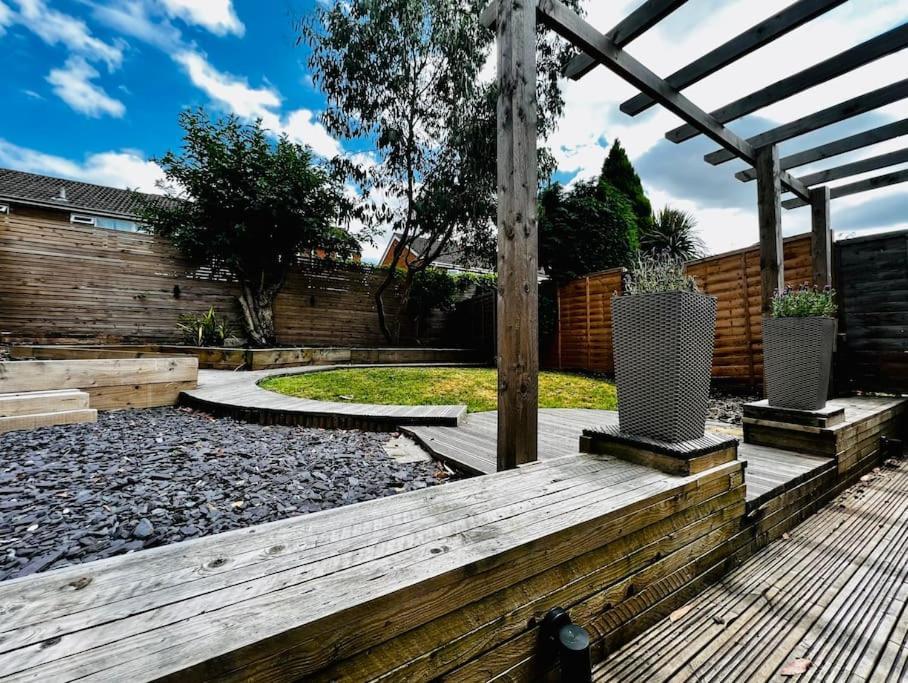 Entire Modern House In Tamworth - 2 Double Beds + Free Parking Villa Екстериор снимка